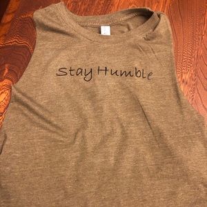 Women’s athletic crop